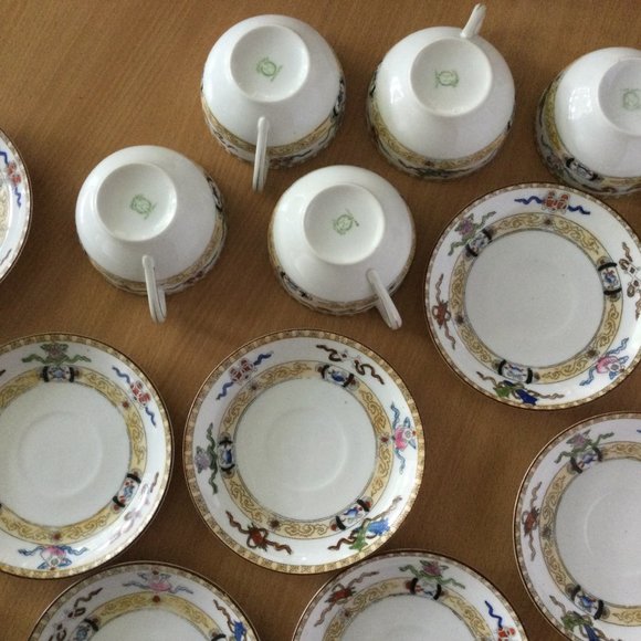 18pcs Hand painted Noritake Green M in wreath mark 8 cups & 10 saucers eggshell - Picture 7 of 12